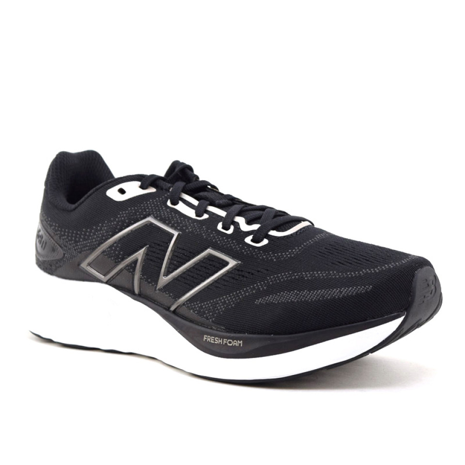 PFR - W680 V8 - NEW BALANCE